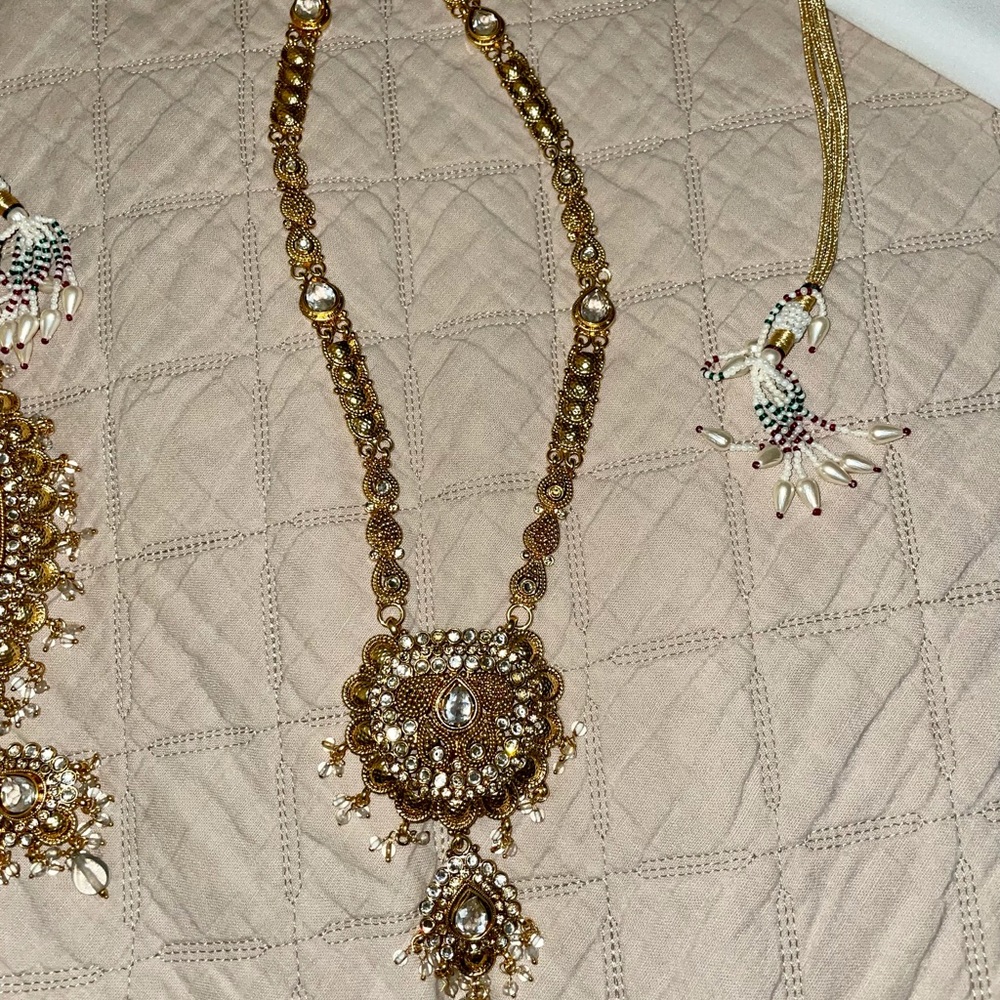 3pc set Indian jewelry - Picture 2 of 4